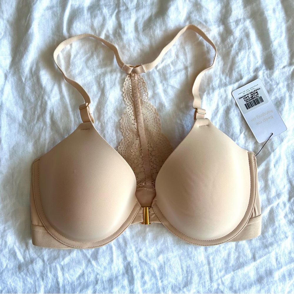 Lace Back T-Shirt Bra with Front Closure